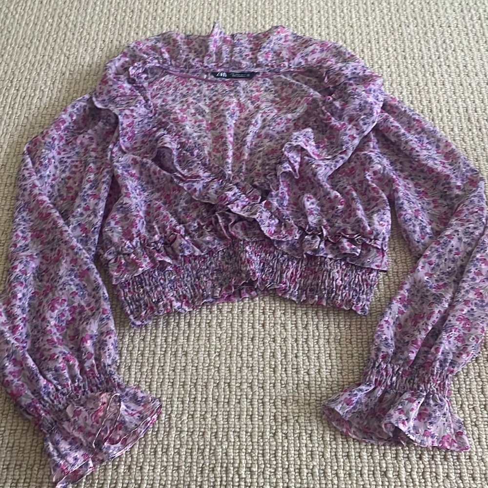 Zara floral copped top